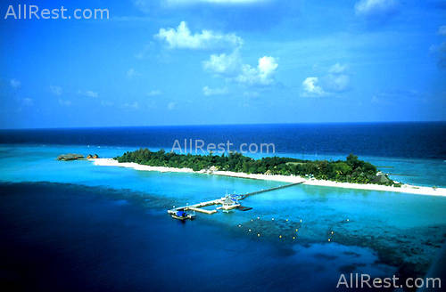 Veligandu Island Resort 